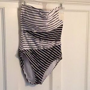 Ann Cole bathing suit size 16 tags on never worn